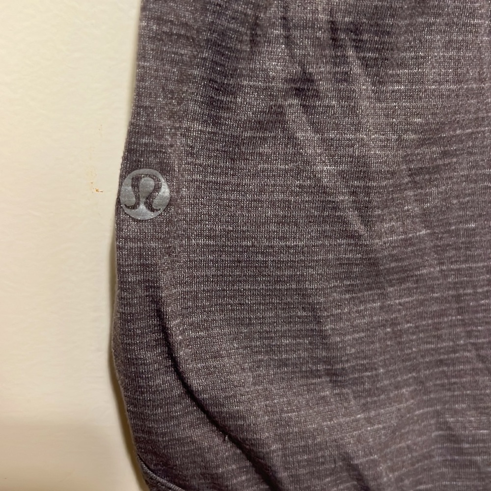 Lululemon Women’s Top Sz 10 - Picture 3 of 3